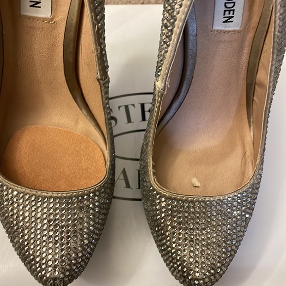 Steve Madden silver rhinestone shoe - Picture 2 of 5